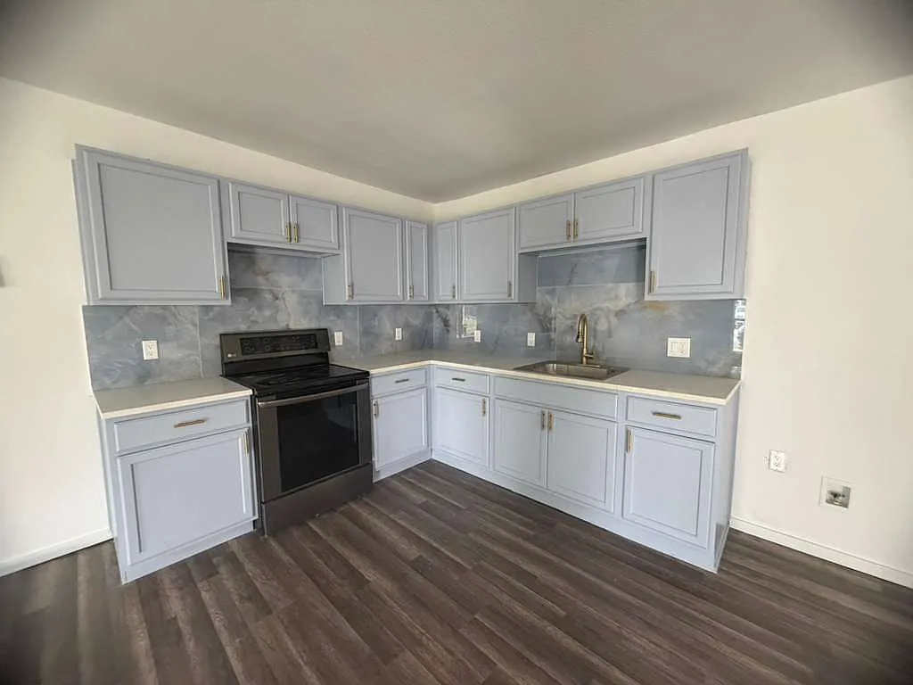 4 bed, 1900 sqft, $1,900 — Photo 3