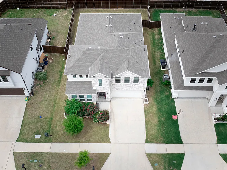 9329 Middleground Pl — Photo 1