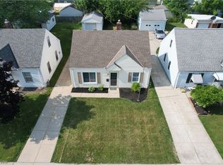 29143 Forest Grove Rd, Willowick, OH 44095