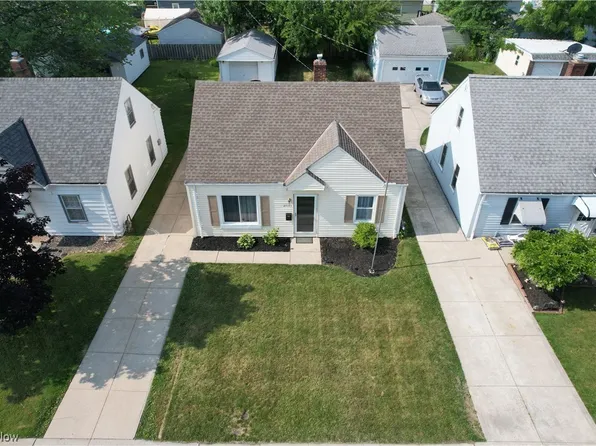 29143 Forest Grove Rd, Willowick, OH 44095
