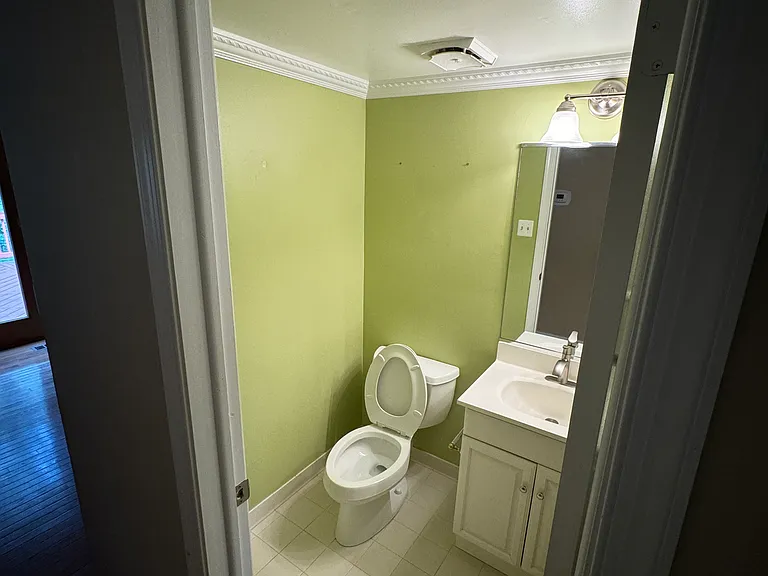 9591 Bronte Dr — Photo 20