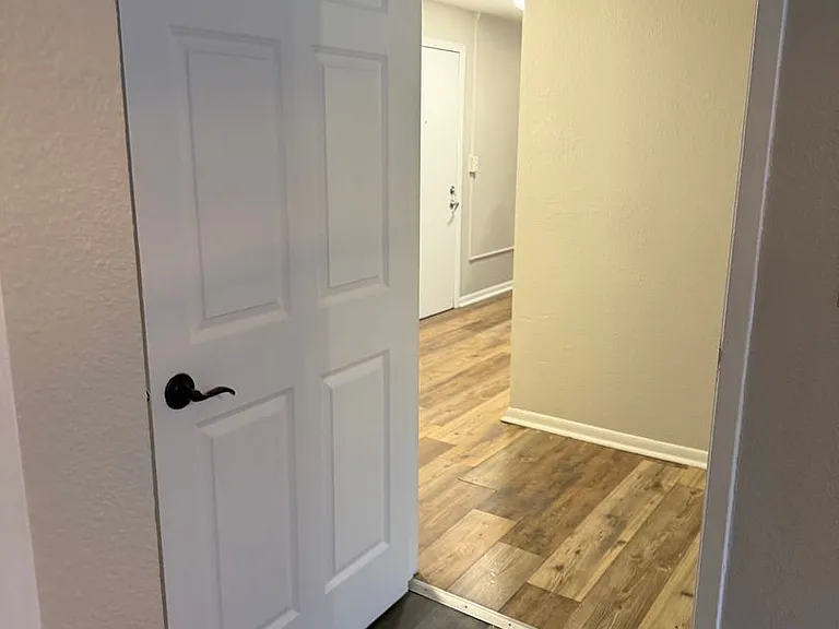 Nicollet Avenue Apartments — Photo 38