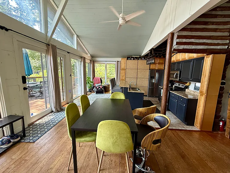 8389 Highview St — Photo 4