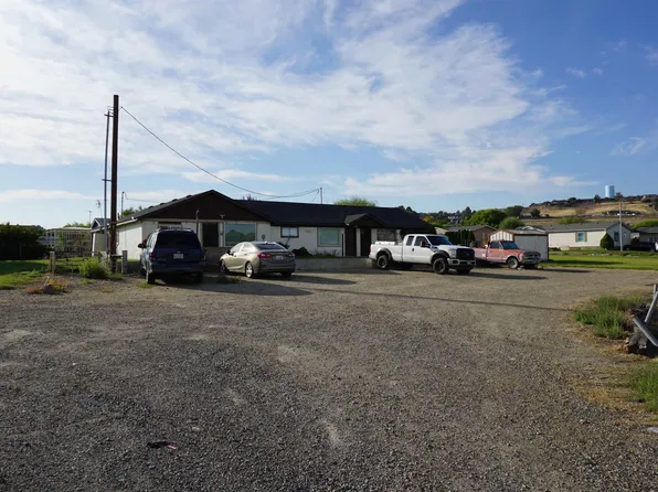 1691 McBride St, Sunnyside, WA 98944