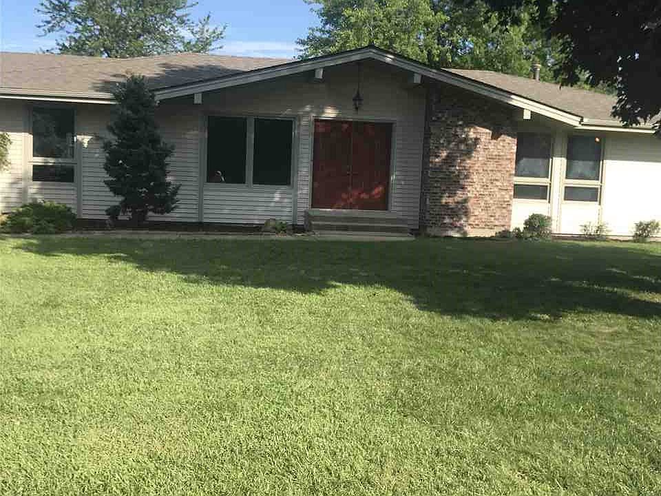 1st image of 1223 Tulip Ln