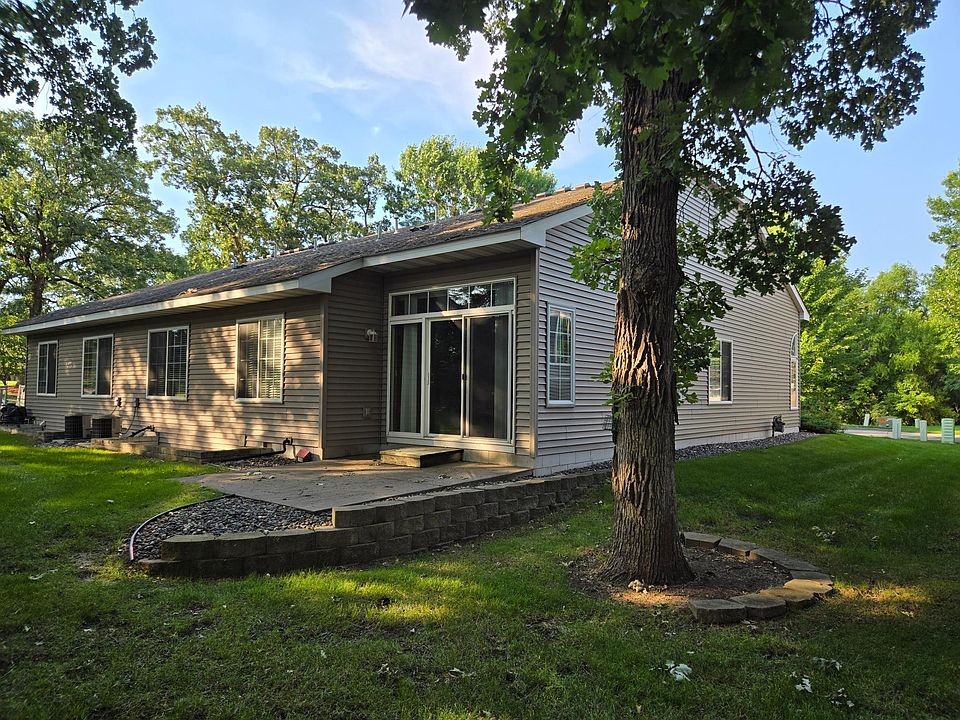 1st image of 19136 Concord Ct NW
