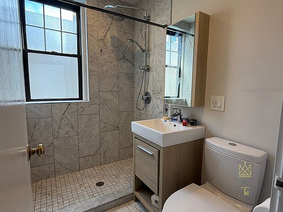 4th image of 370 Chestnut Hill Ave #34A