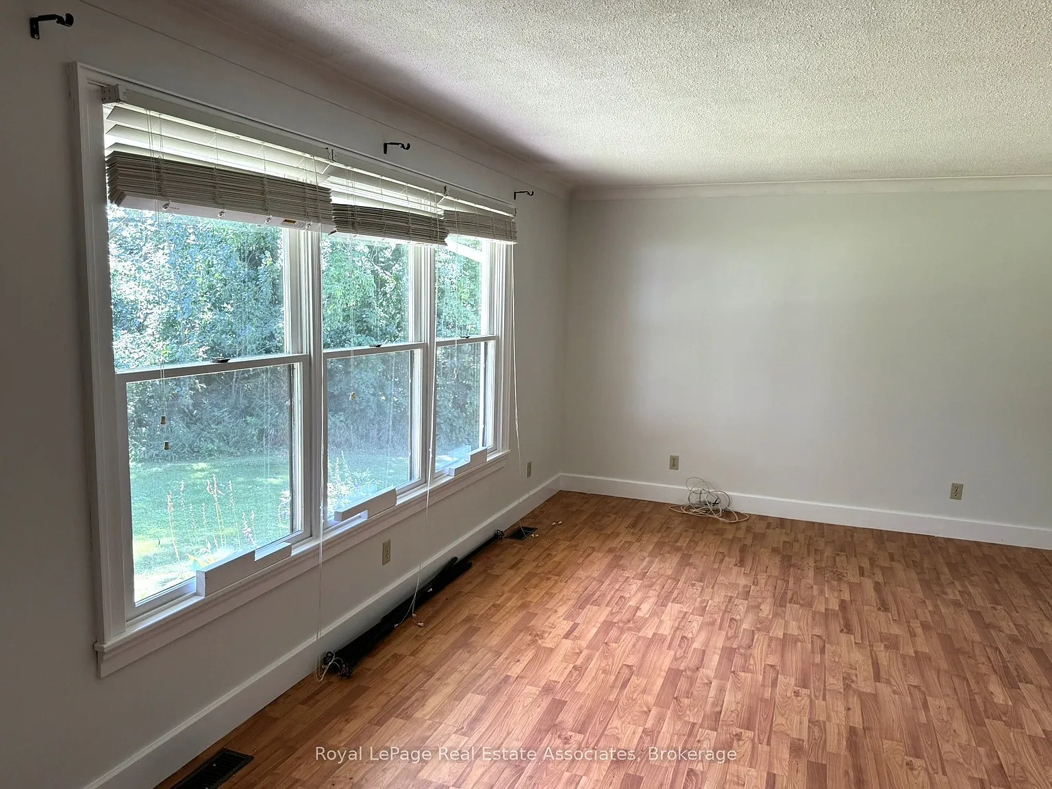 2 bed, $3,000 — Photo 4