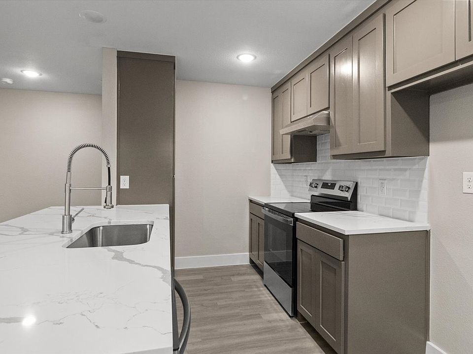 1st image of 2644 Hutchinson St #2644