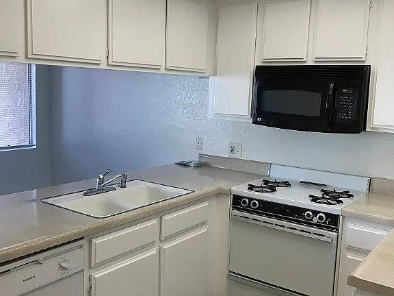 5th image of 12617 Eucalyptus Ave APT 06