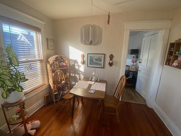 3rd image of 2469 Seneca St #3