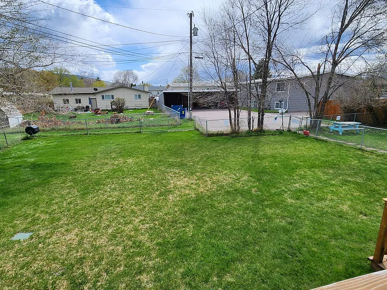 2345 Benton Ave — Photo 22