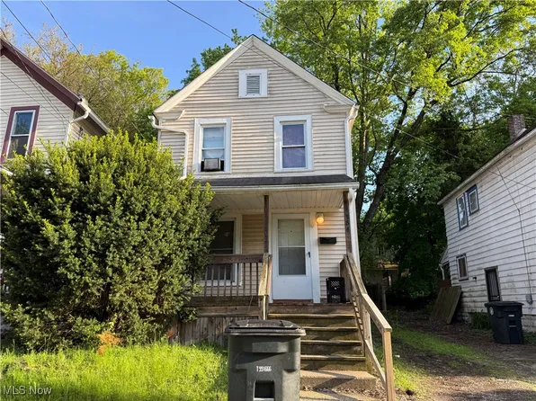 384 W Bartges St, Akron, OH 44307