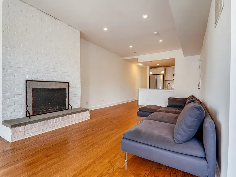 1728 U St #3 — Photo 4