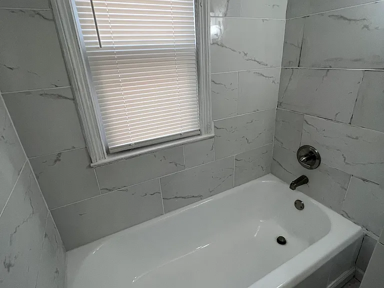 3225 Washington Blvd #1 — Photo 20