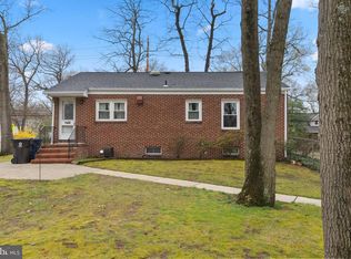 1155 S Fairview St, Riverside, NJ 08075