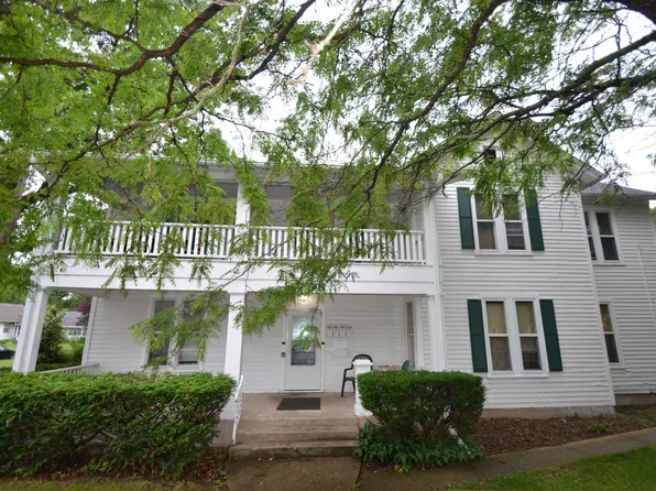 708 Fulton Ave, Rockford, IL 61103