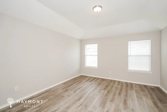 9208 Marilyn Dr — Photo 9