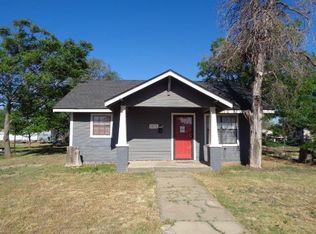 1617 Joliet St, Plainview, TX 79072