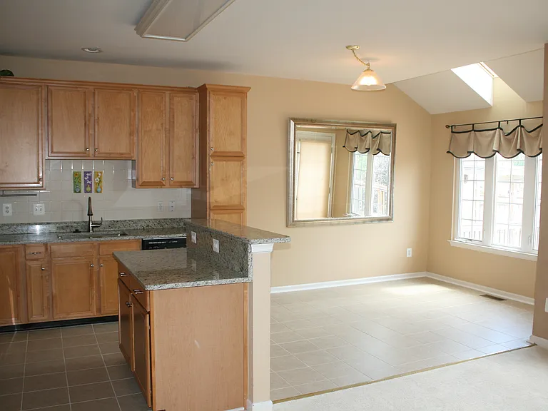 22593 Welborne Manor Sq — Photo 10