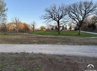 14781 Evening Star Rd, Eudora, KS 66025
