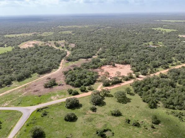 Cattle Guard Rd, Yoakum, TX 77995