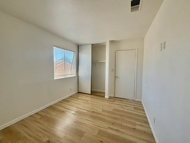 2344 Langhorn St — Photo 14