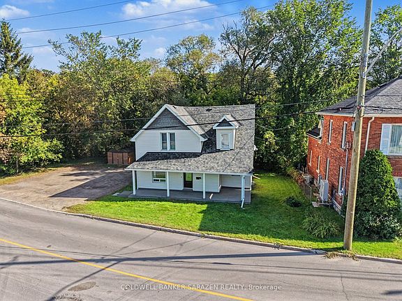 4th image of 447 Raglan St S
