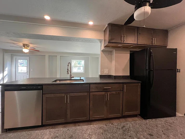 2443 Duke Ln — Photo 8
