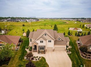 5827 Silverleaf Dr S, Fargo, ND 58104