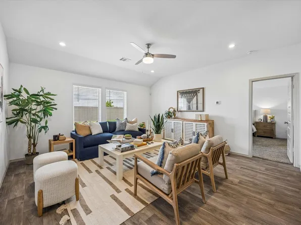 3505 Rockefeller Rd, Texas City, TX 77591