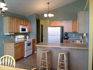 4th image of 2517 Stratford Ln