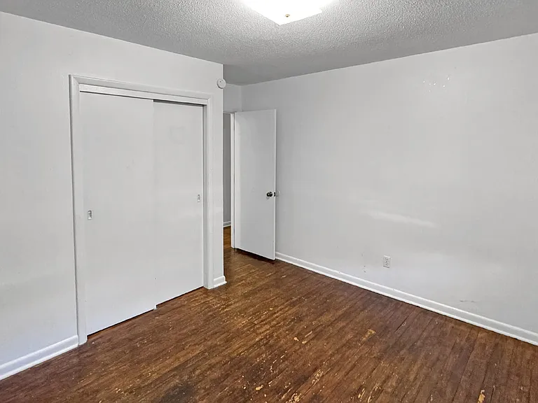 8053 Malibu Cir — Photo 11