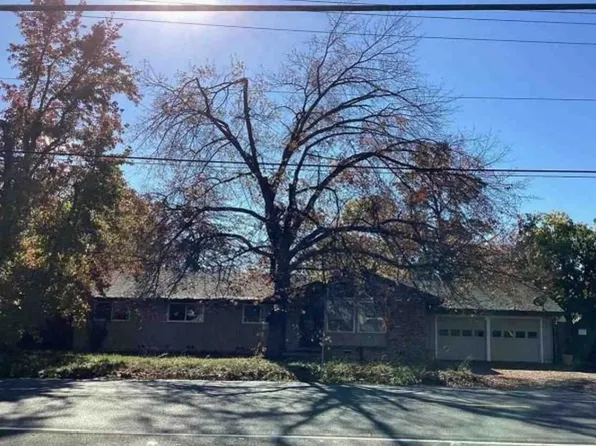 5332 Engle Rd, Carmichael, CA 95608