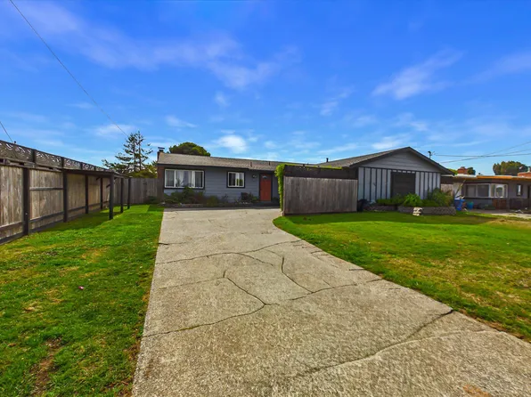1094 Hiller Rd, McKinleyville, CA 95519