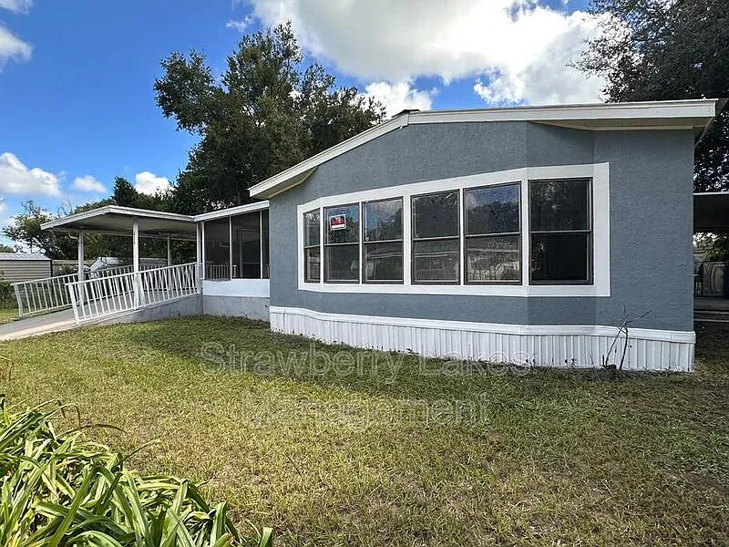 2 bed, 2.0 bath, 1056 sqft, $1,585 — Photo 2