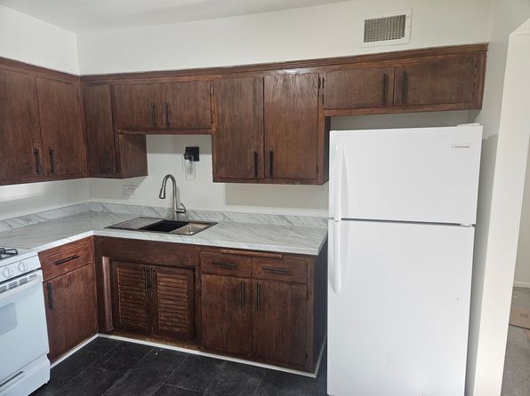 8708 W Villard Ave APT 2