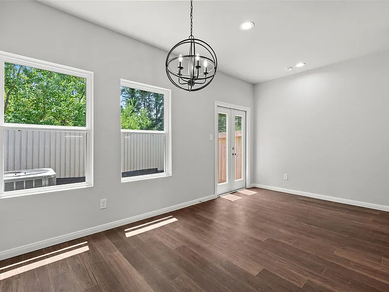 4933 Dalhart Dr — Photo 13