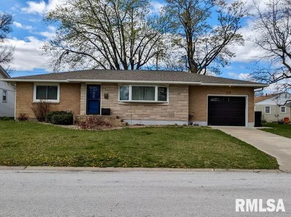 835 Santa Maria Dr, Quincy, IL 62305