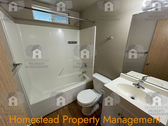 4th image of 475 Jackson St W APT 8