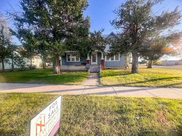 544 W Long St, Dighton, KS 67839