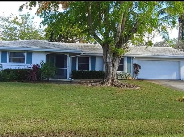 32 Hawaii Blvd, Naples, FL 34112