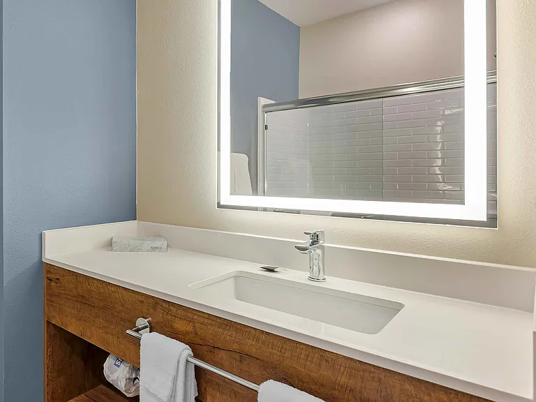 Superior Studio - 2 Full Beds