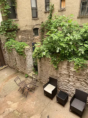 Rented by Yup Realty LLC | media 40