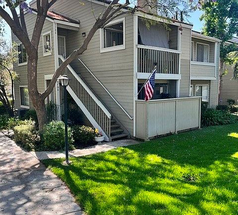 2nd image of 5706 Old Village Rd #207