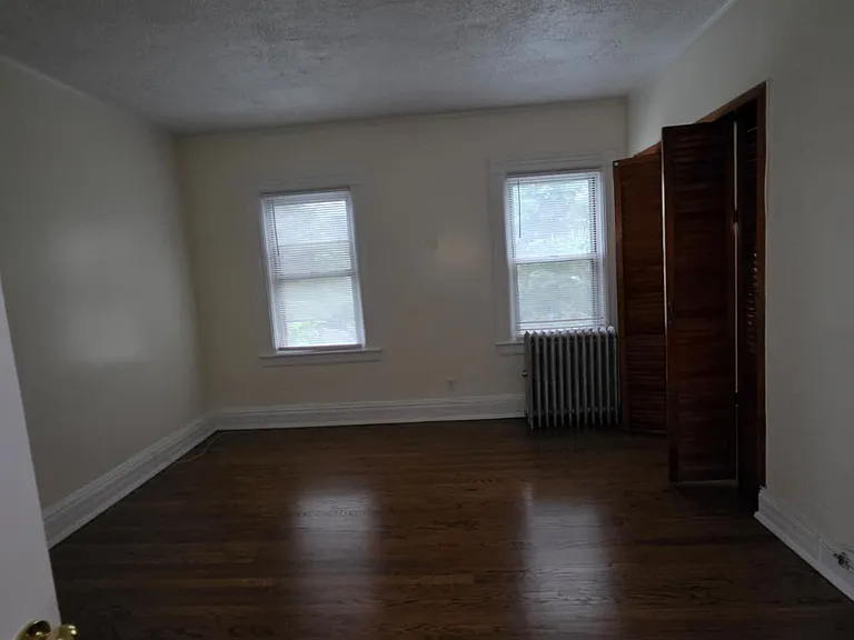 407 N Macquesten Pkwy #2 — Photo 9