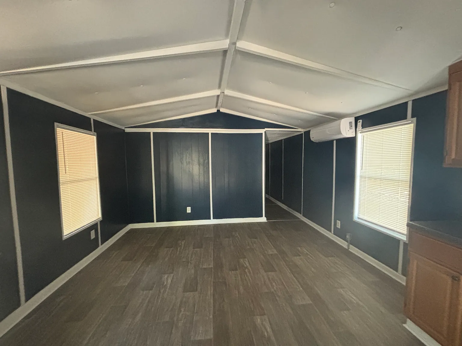 2 bed, 924 sqft, $695 — Photo 2
