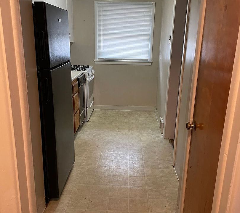 1503 Meadowbrook Dr Syracuse, NY Zillow