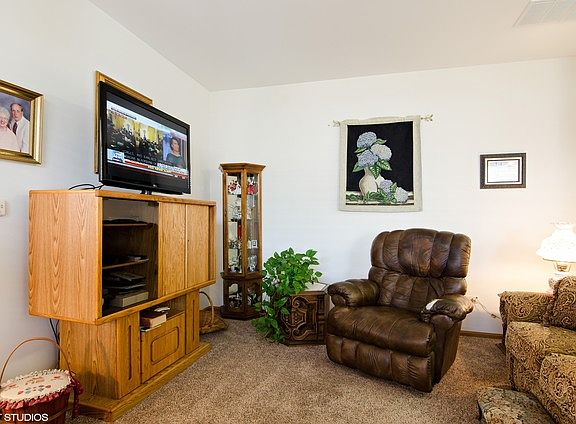 3rd image of 12266 White Tail Ln