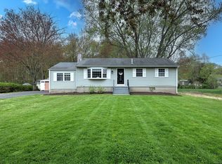 40 Brooklawn Dr, Milford, CT 06460